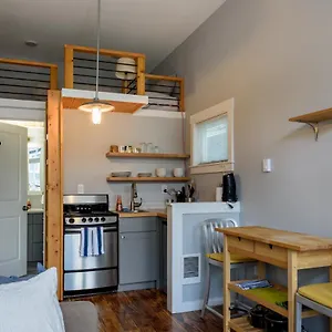 Holiday home Kabino's Tiny House: Cozy Loft In, Seattle